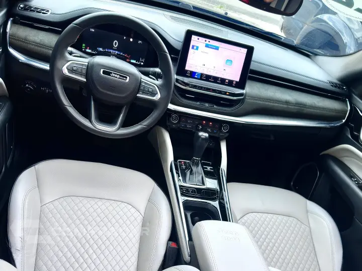 COMMANDER 1.3 T270 TURBO FLEX OVERLAND AT6