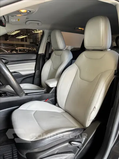 COMPASS 2.0 TD350 TURBO DIESEL LONGITUDE AT9