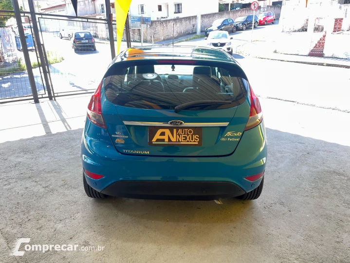 FIESTA 1.6 Titanium Hatch 16V