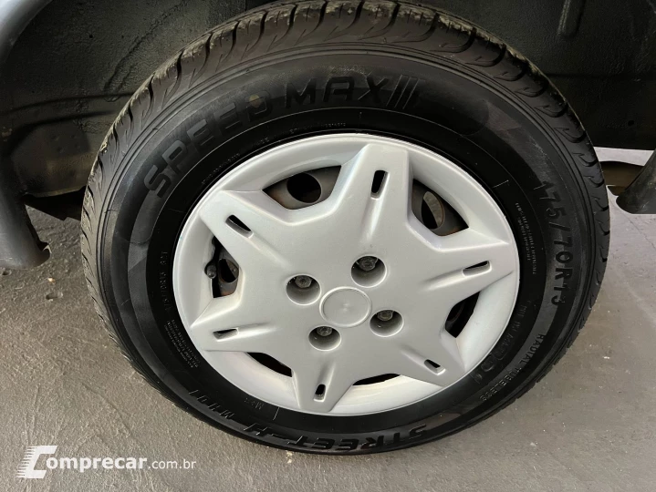 CORSA 1.0 MPFI Classic Sedan 8V