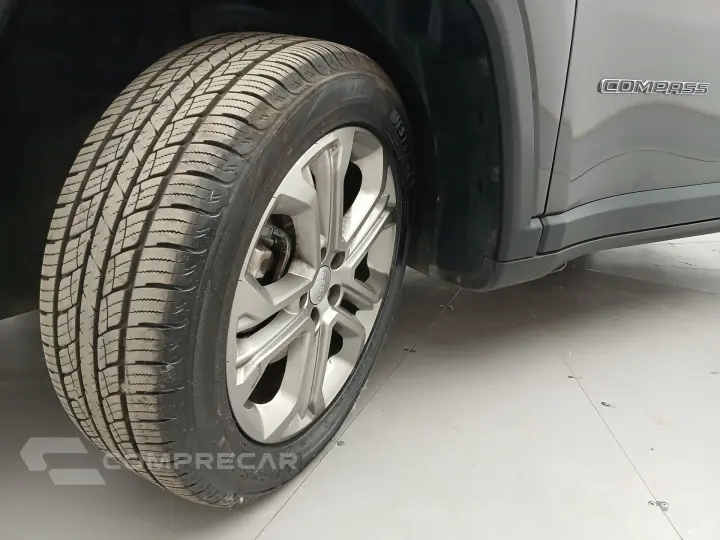 COMPASS 1.3 T270 TURBO FLEX LONGITUDE AT6