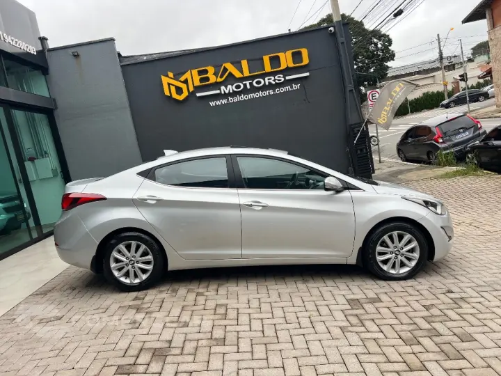 Elantra GLS 2.0 16V Flex Aut.