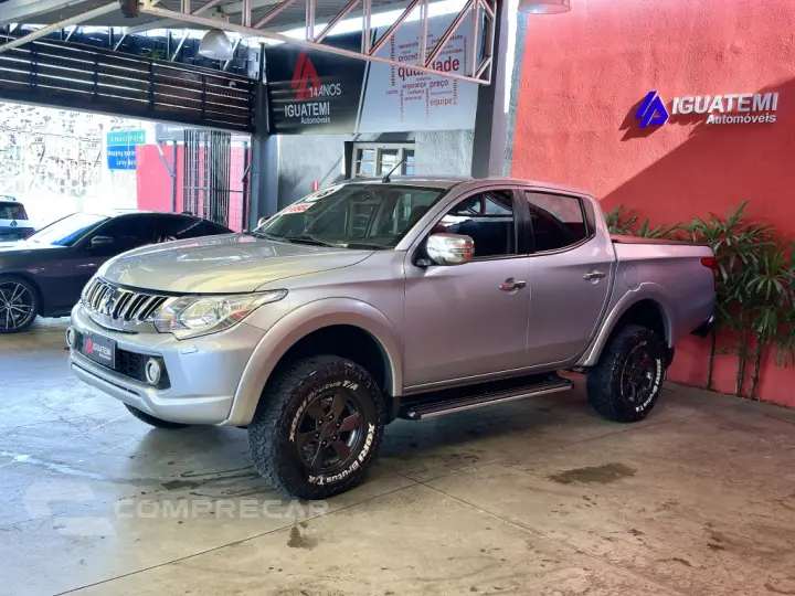 L200 TRITON 2.4 16V TURBO DIESEL SPORT HPE TOP CD 4P 4X4 AUT