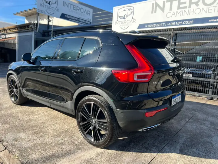 XC40 2.0 T5 R-design AWD Geartronic