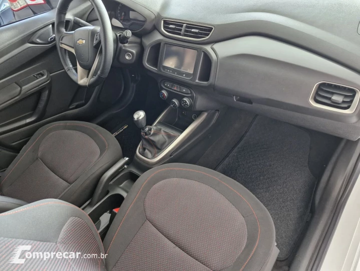 Onix Hatch 1.4 4P FLEX LT