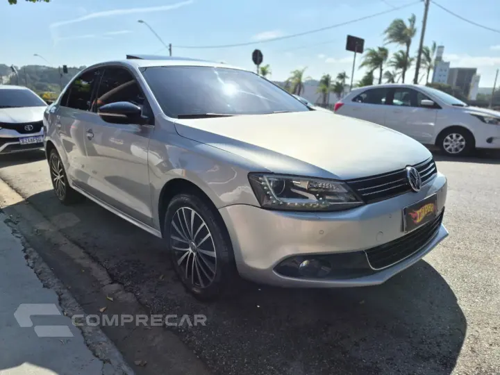 JETTA 2.0 TSI Highline 211cv