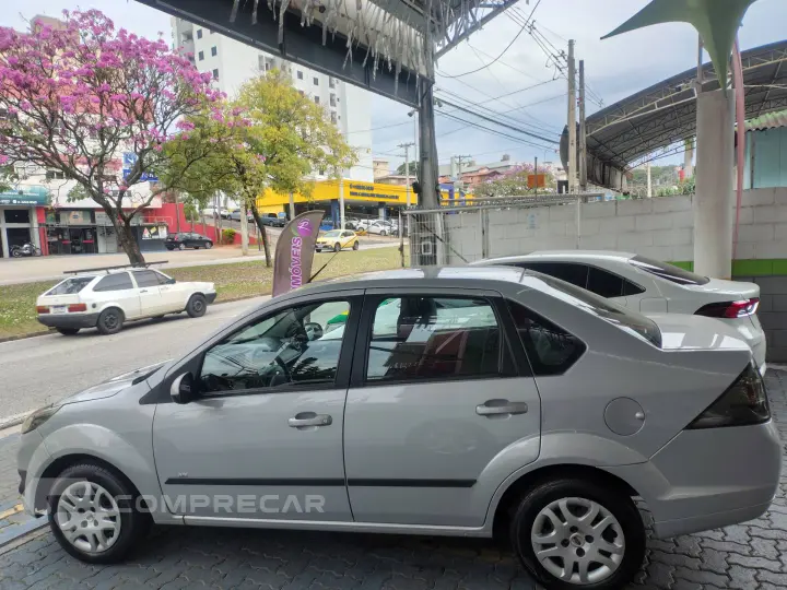 FIESTA 1.6 ROCAM SE SEDAN 8V