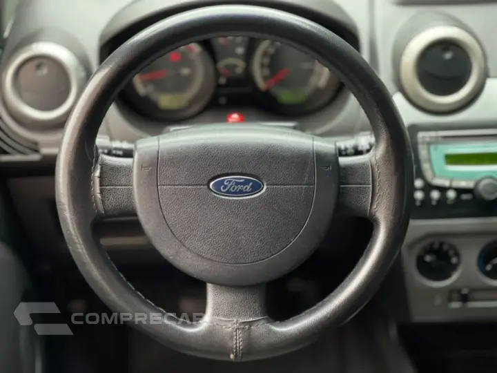 FIESTA 1.6 ROCAM SEDAN 8V FLEX 4P MANUAL