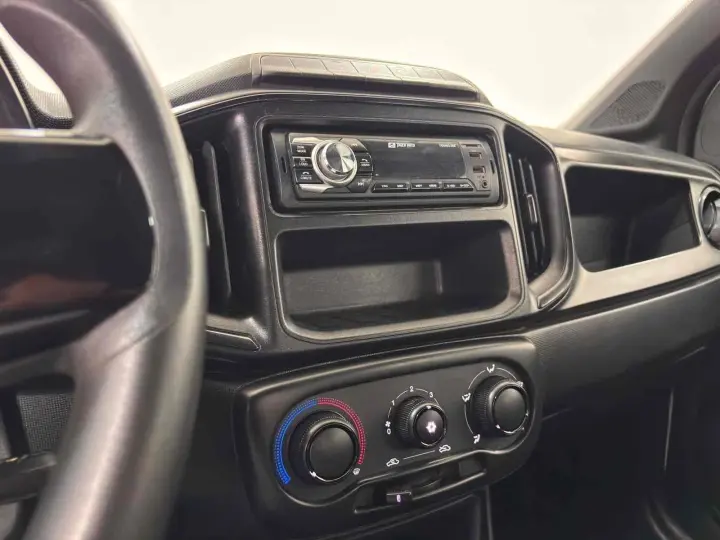 STRADA 1.3 FIREFLY FLEX FREEDOM CD MANUAL