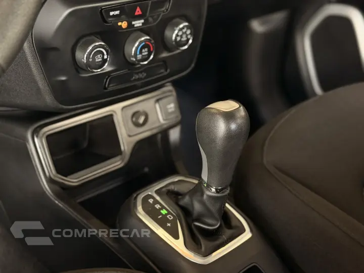 RENEGADE 1.8 16V FLEX STD 4P AUTOMÁTICO