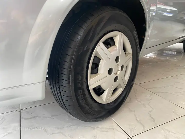 CLASSIC 1.0 MPFI LS 8V