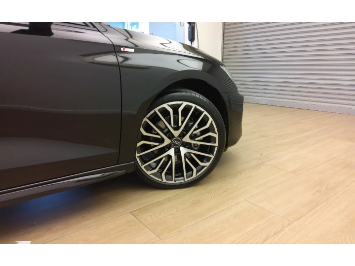 A3 2.0 40 TFSI GASOLINA SPORTBACK PERFORMANCE BLACK S-TRONIC