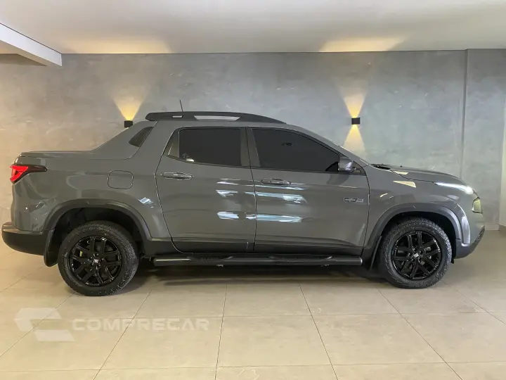 TORO 2.0 16V Turbo Ultra 4WD