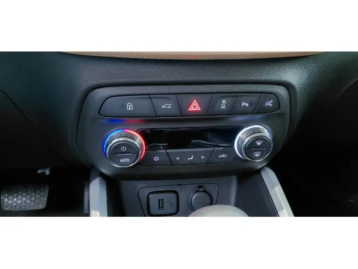 ONIX 1.0 TURBO FLEX PLUS PREMIER AUTOMÁTICO