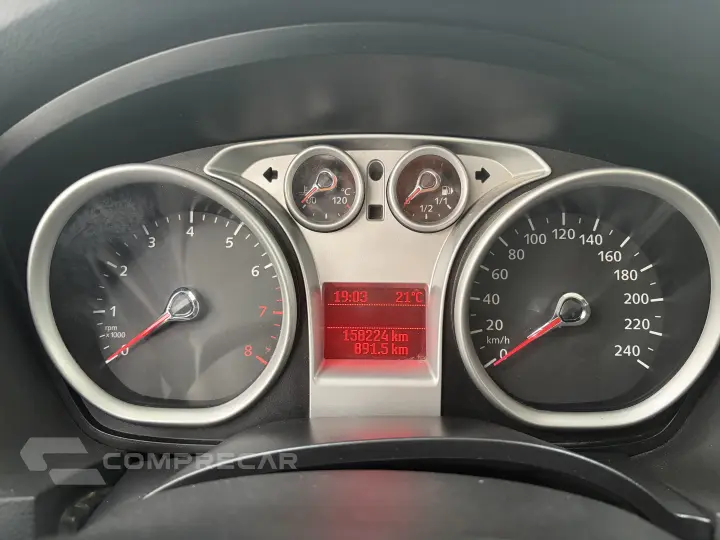 FOCUS 1.6 SE Sedan 16V