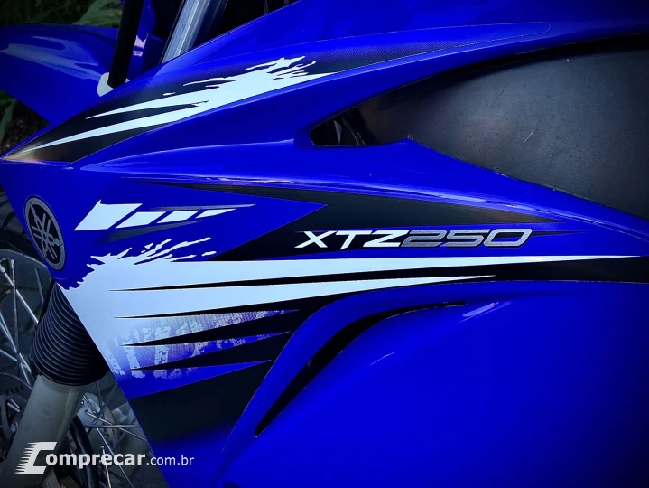 XTZ 250 LANDER
