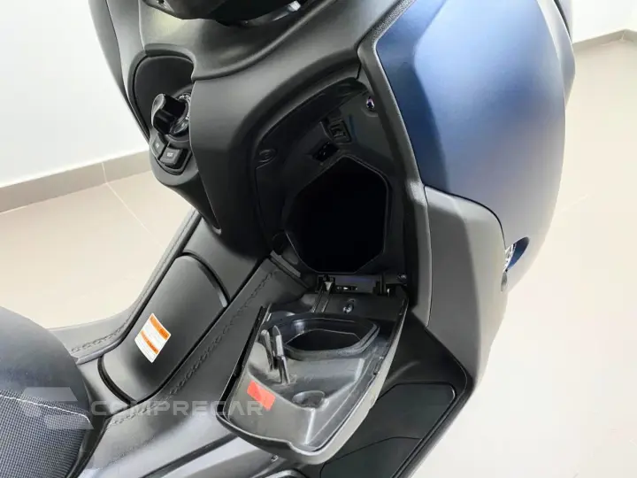 YAMAHA XMAX  250 ABS