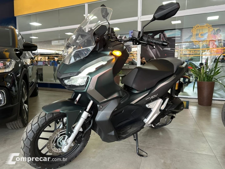 ADV ADV 150