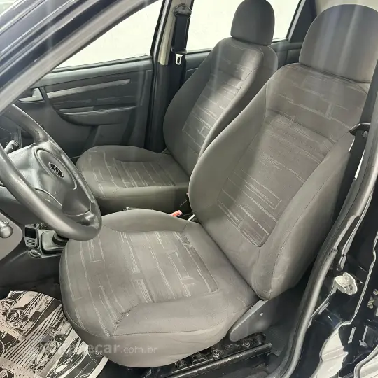 PRISMA  Sed. Maxx/ LT 1.4 8V ECONOF. 4p