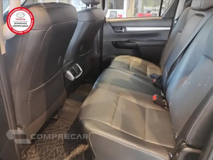 HILUX 2.8 D-4D TURBO DIESEL CD SRX 4X4 AUTOMÁTICO