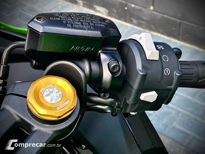 NINJA ZX-4R