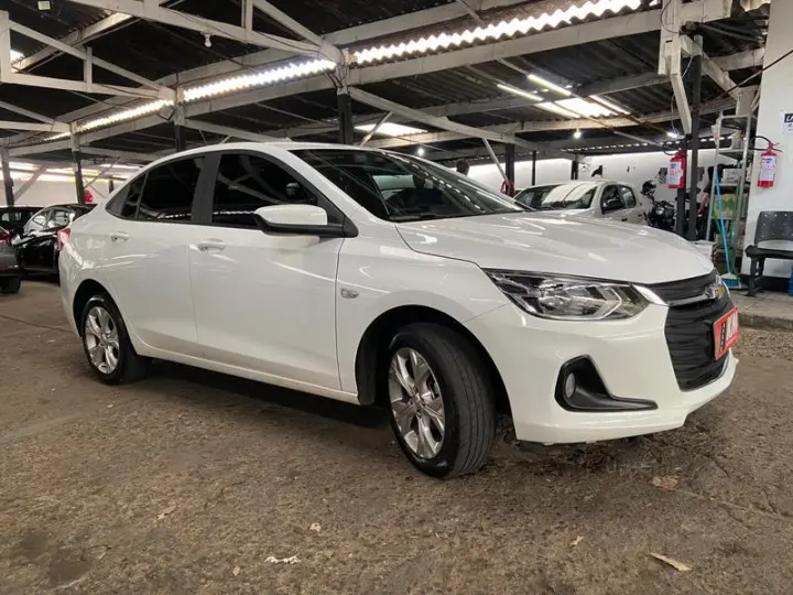 ONIX PLUS 1.0 TURBO LTZ AT SEDAN