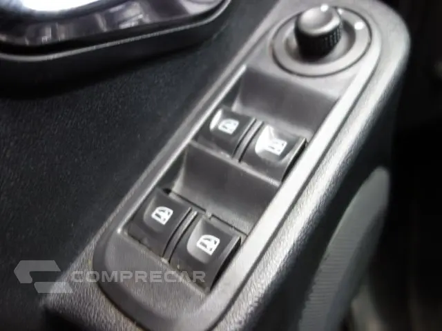 DUSTER OROCH - 1.6 16V DYNAMIQUE 4P MANUAL