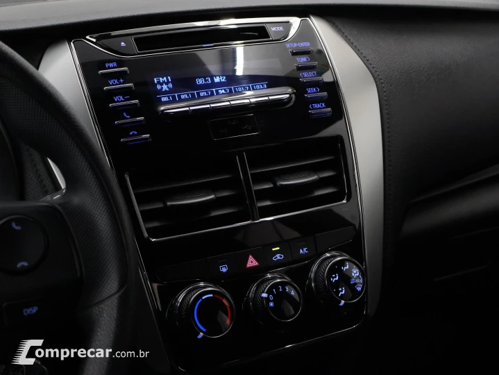 YARIS 1.3 16V XL Live