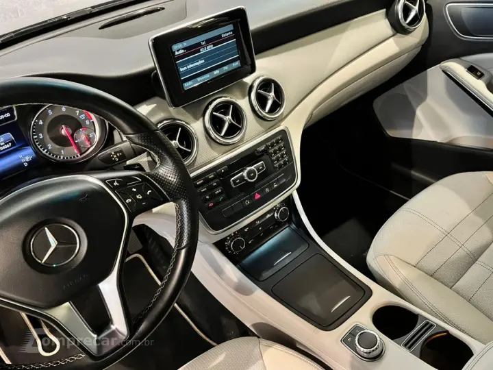 GLA 200 1.6 16V 4P CGI ADVANCE TURBO AUTOMÁTICO