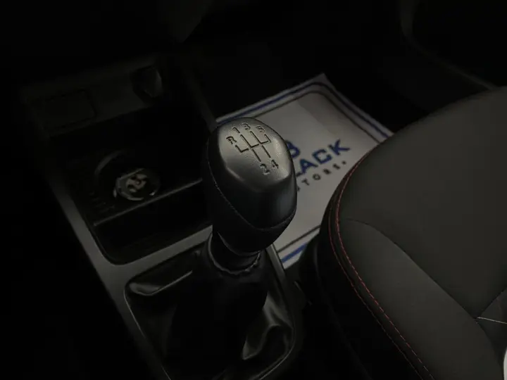 Kwid KWID Zen 1.0 Flex 12V 5p Mec.