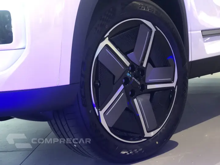 7 1.5 TGDI PHEV LUXURY DHT