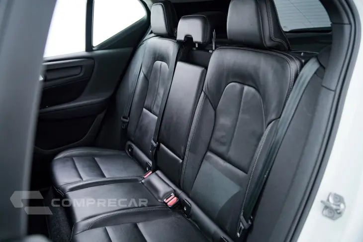 XC 40 T-5 MOMENTUM 2.0 252cv AWD