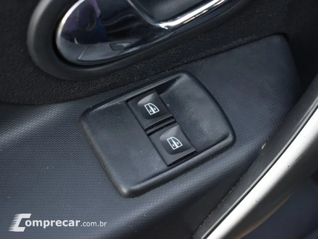 SANDERO - 1.0 12V SCE EXPRESSION 4P MANUAL