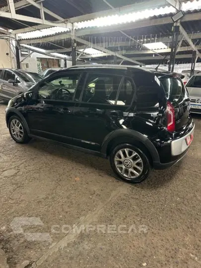 UP! CROSS 1.0 TSI TOTAL FLEX MEC. 4P