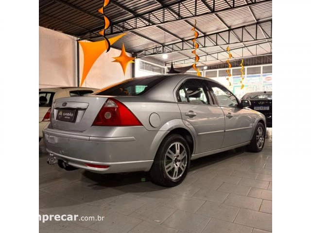 MONDEO - 2.0 GHIA 16V 4P AUTOMÁTICO