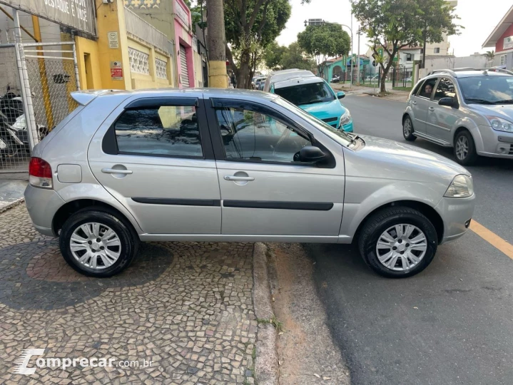 Palio ELX 1.0 Fire/30 Anos F. Flex 8V 4p