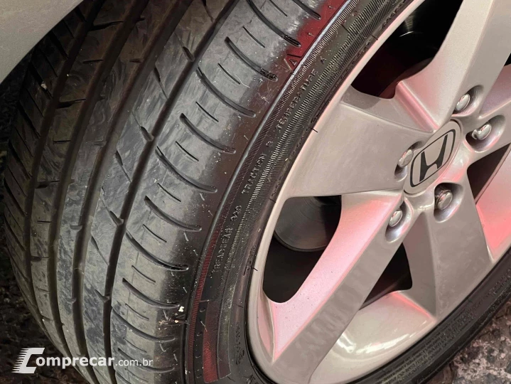 CIVIC 1.8 LXS 16V FLEX 4P AUTOMÁTICO