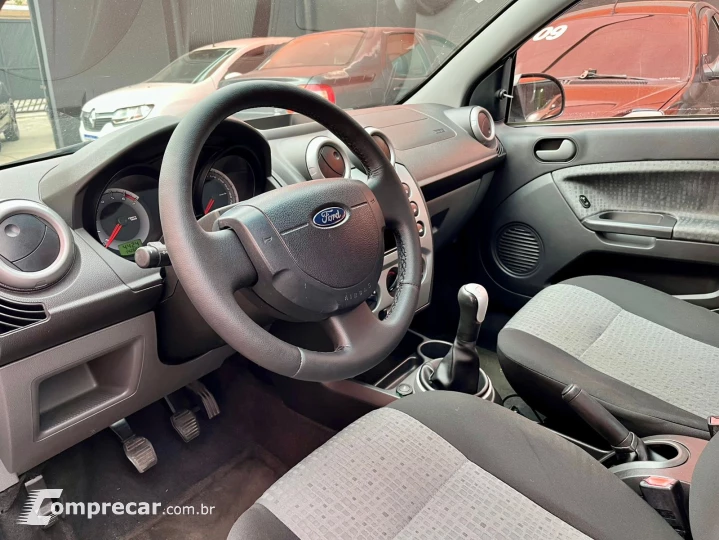 FIESTA 1.6 MPI Sedan 8V