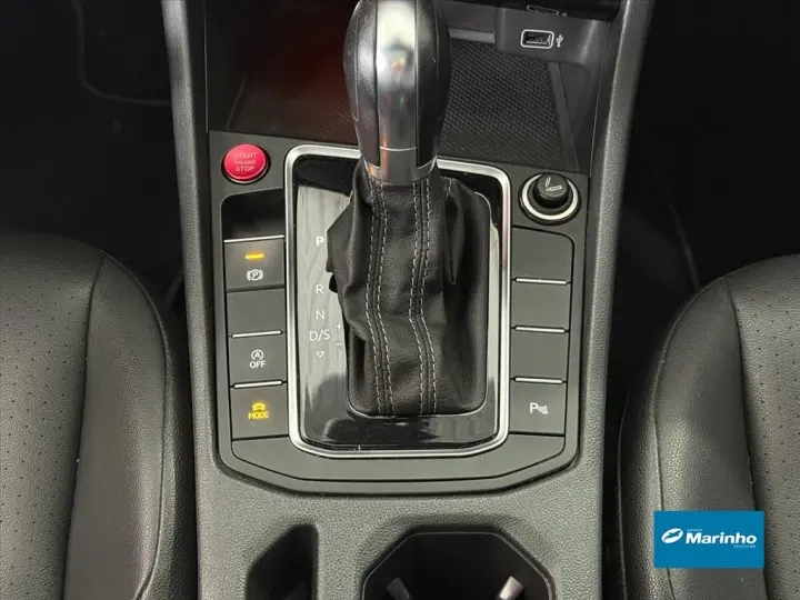 JETTA 1.4 250 TSI TOTAL FLEX R-LINE TIPTRONIC