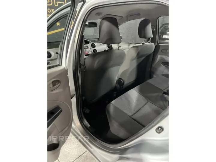 ETIOS 1.3 XS 16V FLEX 4P MANUAL