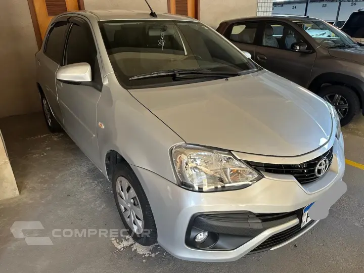 Etios Hatch 1.5 16V 4P FLEX XS AUTOMÁTICO
