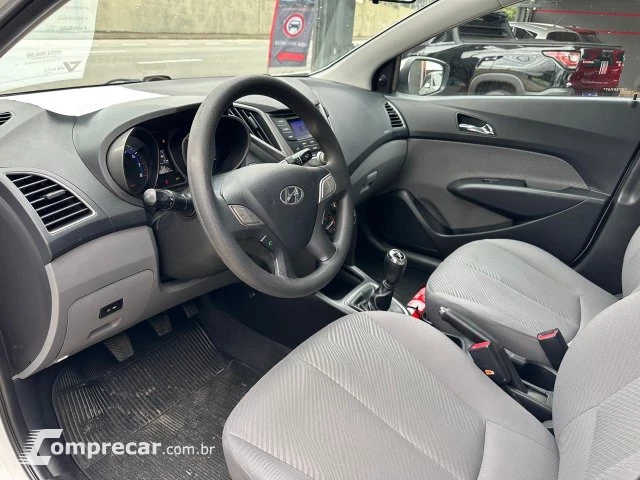 HB20S - 1.6 COMFORT PLUS 16V 4P MANUAL
