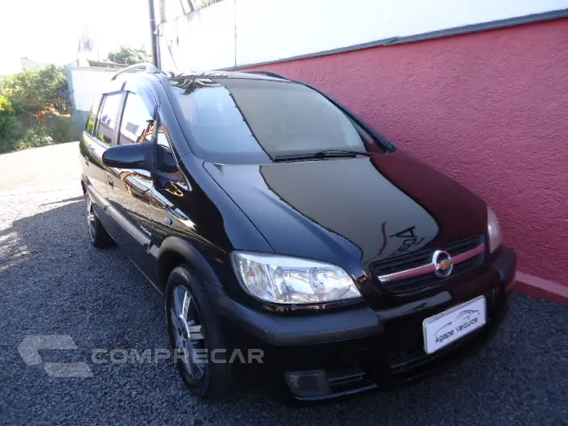 ZAFIRA 2.0 MPFI Elegance 8V