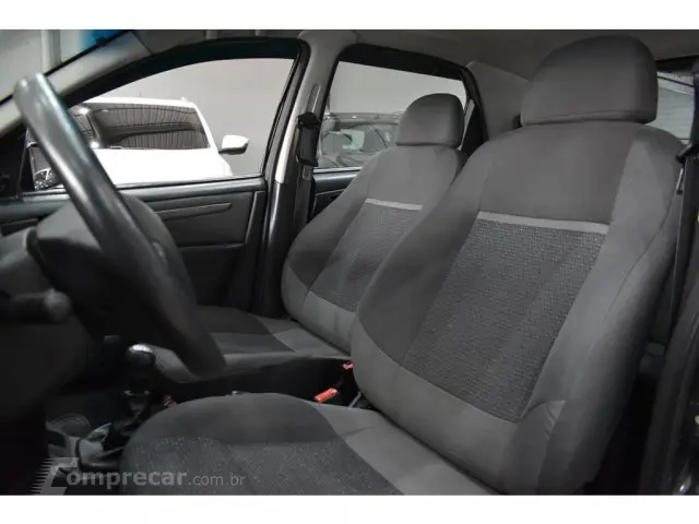 CELTA - 1.0 MPFI LT 8V 4P MANUAL