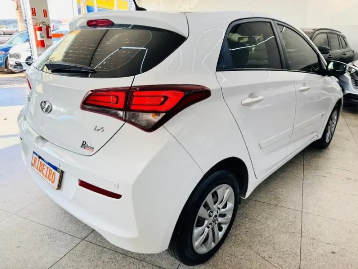 HB20 1.6 COMFORT PLUS 16V FLEX 4P MANUAL