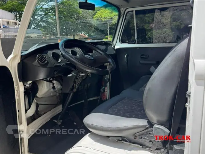 KOMBI 1.6 MI STD Lotação 8V