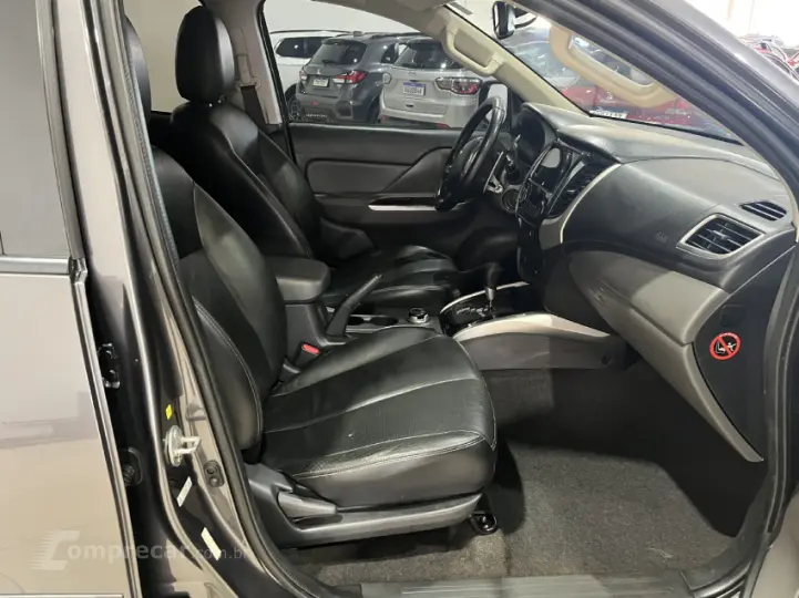 L200 TRITON 2.4 16V Turbo Outdoor Hpe-s CD 4X4