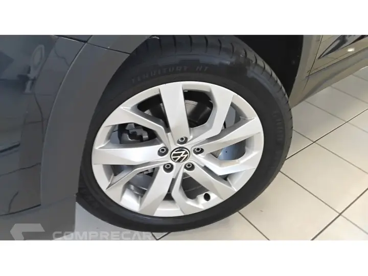 TAOS 1.4 250 TSI TOTAL FLEX COMFORTLINE AUTOMÁTICO