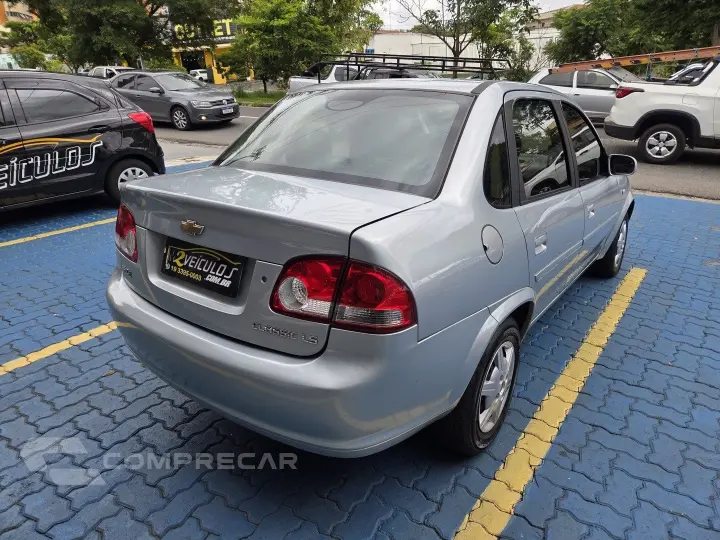 CLASSIC 1.0 MPFI LS 8V FLEX 4P MANUAL