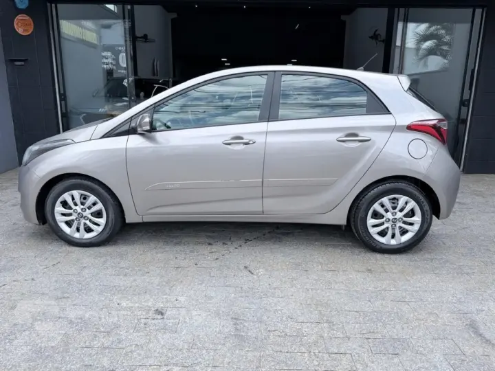 HB20 1.0 COMFORT PLUS 12V FLEX 4P MANUAL